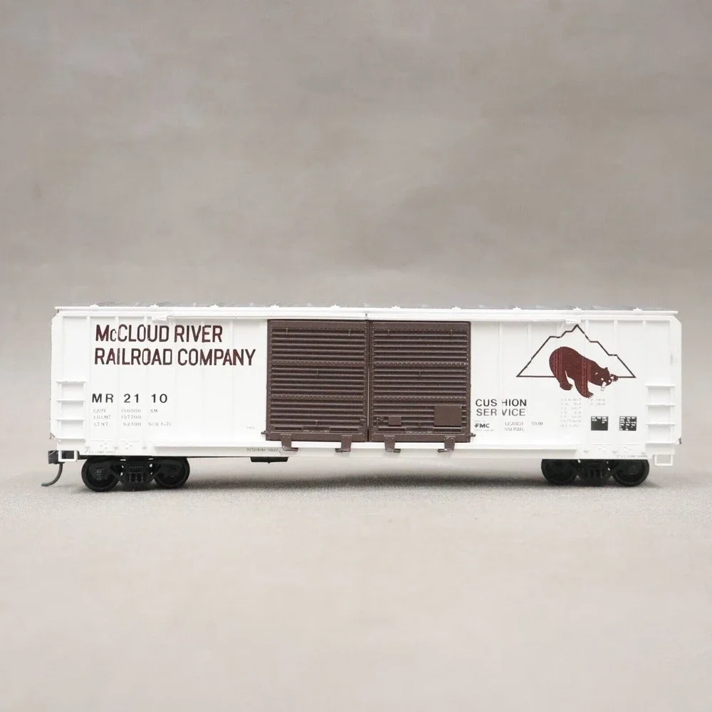 Athearn HO Scale McCloud River Railroad Company 50ft Box Car Knuckle Coupler